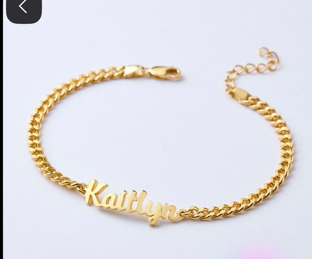 MELTING 22KT
SAME WRITING STYLE WITH DIFFERENT NAME(YASHREE)
CHAIN STYLE UPLOADED IN PHOTO
WEIGHT 5-6GMS